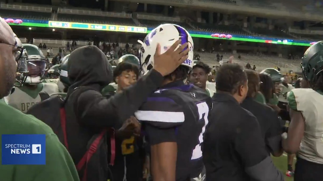 Texas High School Football Handshake Snub DeSoto Willis Jermaine Bishop Class
