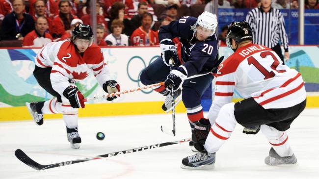 USA vs Canada hockey at Winter Olympics in 2010