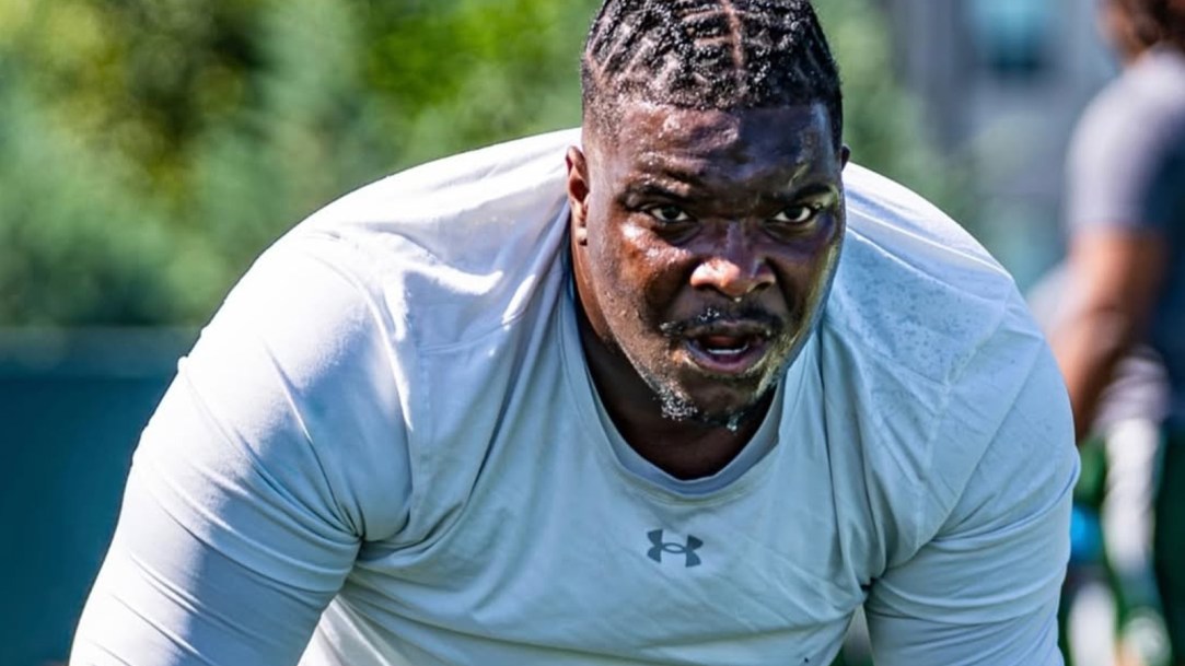 Dennious Jackson Arms Muscle College Football Transfer Portal Jacked Muscle