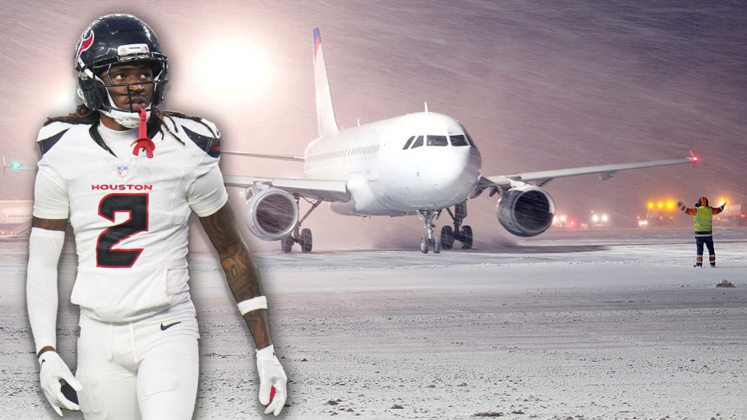 Houston Texans Plane Flight Stuck Airport Travel Delay Weather Snow Patriots Providence Newark