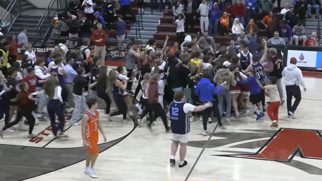 Kentucky High School basketball fight Coach McCracken Marshall Buzzer-Beater