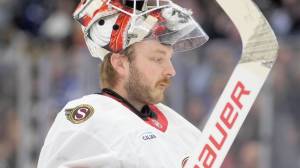 Ottawa Senators goalie Linus Ullmark