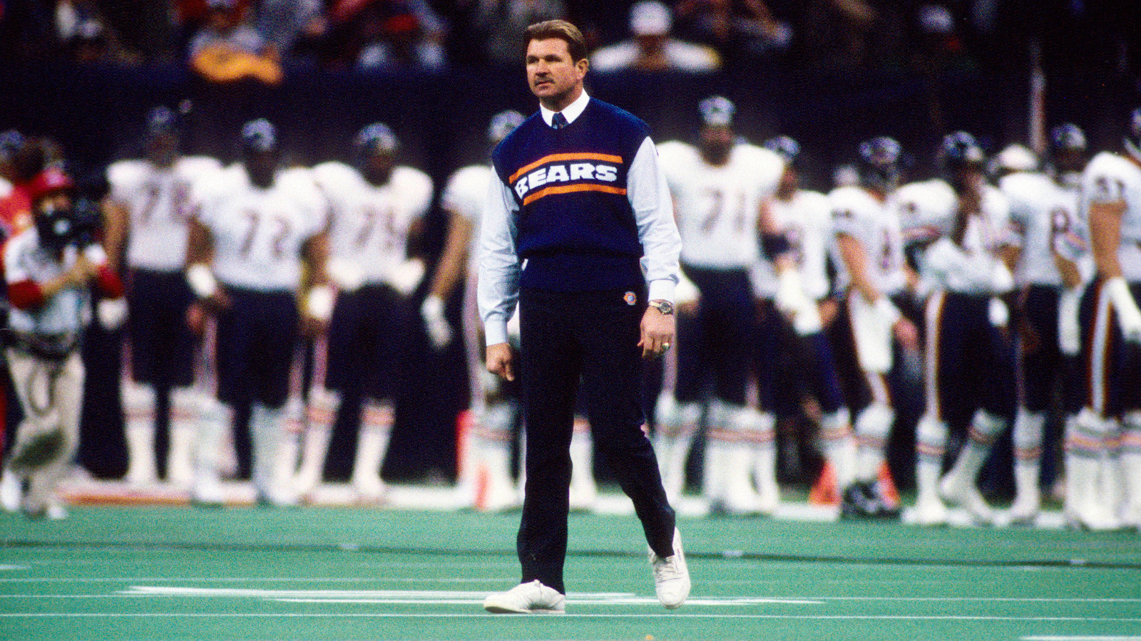 Mike Ditka wearing his iconic Chicago Bears vest