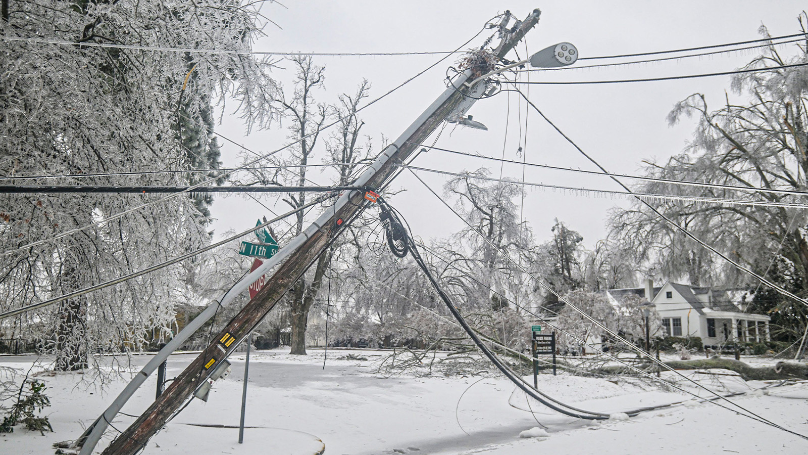 LSU Reporter Shamelessly Mocks Devastating Ice Storm In Mississippi As Thousands Freeze Without Power