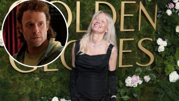 Pamela Anderson Felt ‘Yucky’ Being Near Seth Rogen At Golden Globes, Still Wants Apology For ‘Pam & Tommy’
