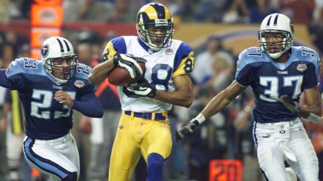 Rams vs Titans in Super Bowl XXXIV