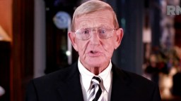 Lou Holtz ‘Still Fighting’ While In Hospice Care Amid Death Rumors