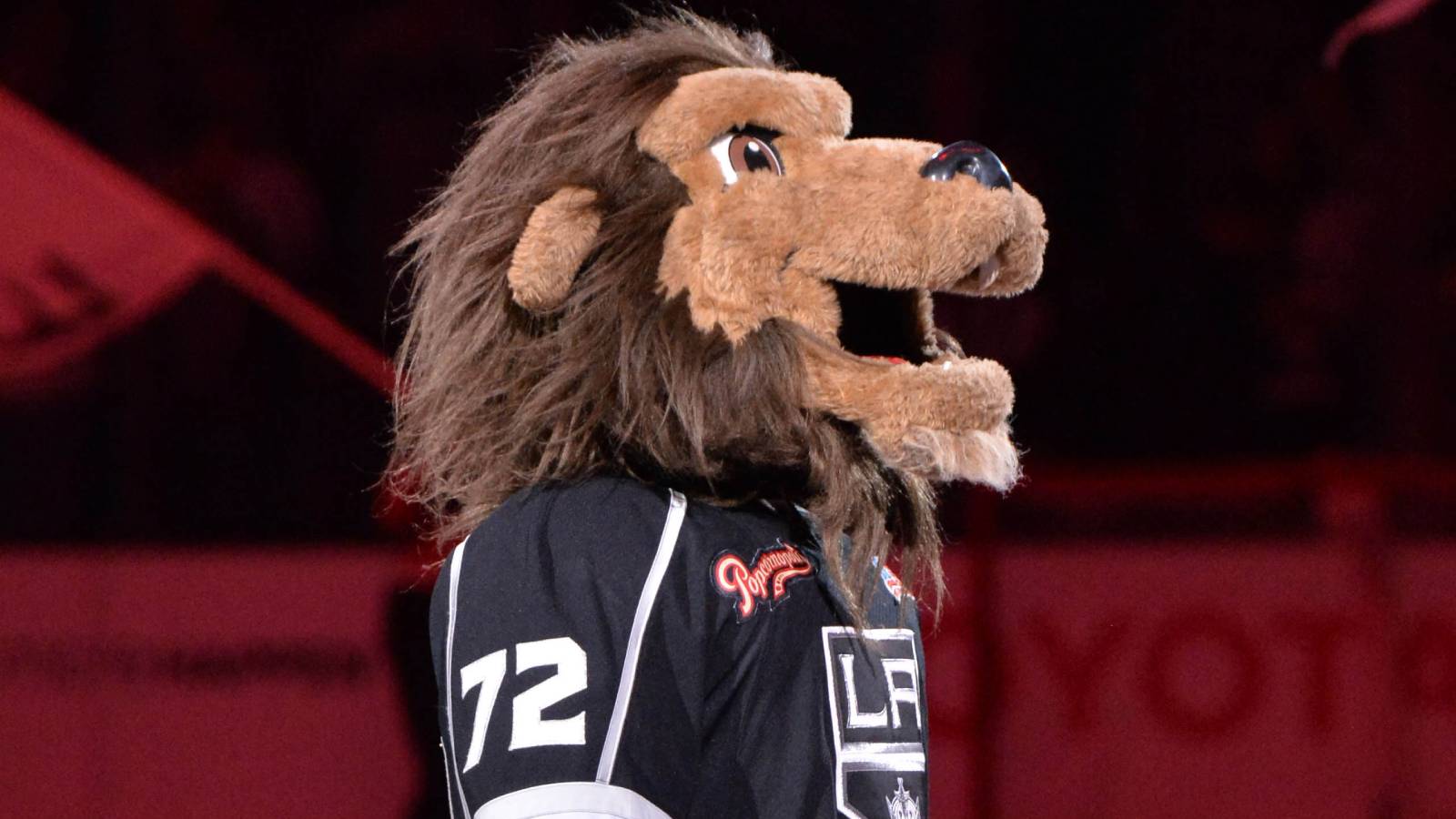 Artemi Panarin Runs Into Jersey Number Issue Involving Kings Mascot After Trade To Los Angeles