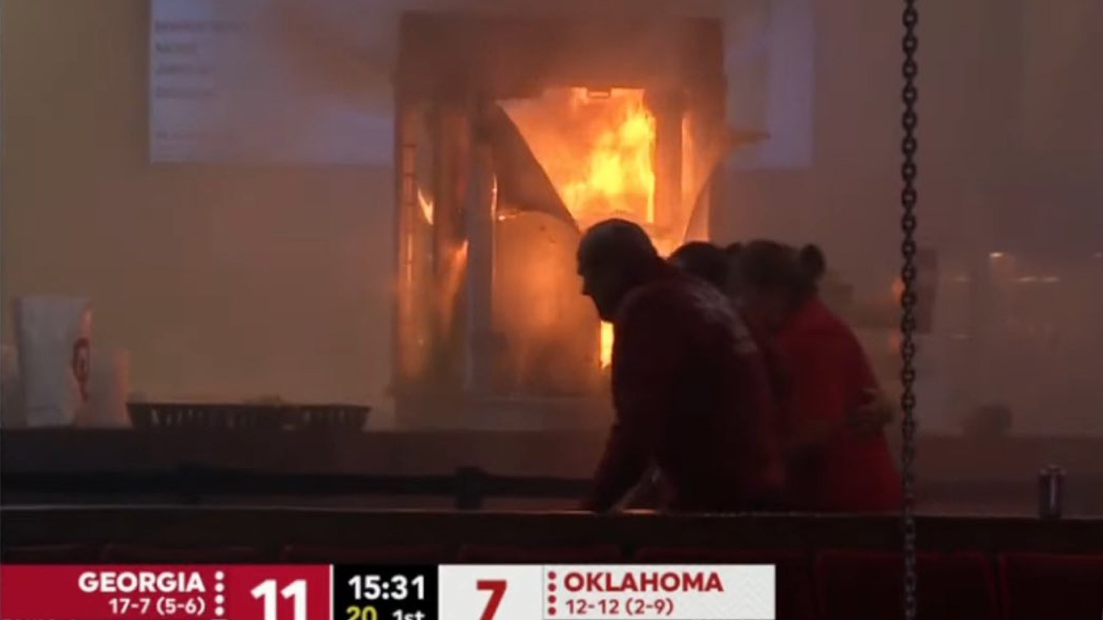 Oklahoma Basketball Game Goes Up In Flames Like Porter Moser