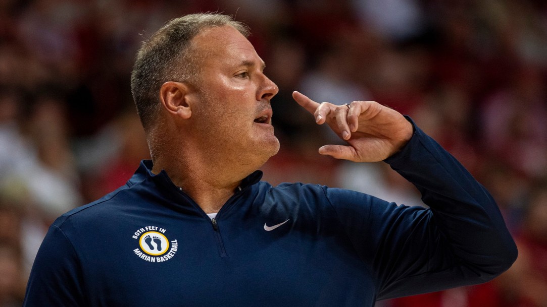 Pat Knight Quit Marian Bob Knight Son College basketball coach