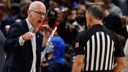 Dan Hurley Appeared To Make Contact With A Referee Moments After UCONN’s Go-Ahead Shot