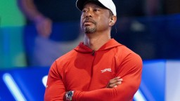 50-Year-Old Tiger Woods Looks Absolutely Jacked & Fans Have Questions