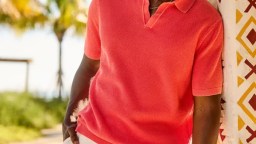 We’re Wearing This Effortlessly Cool Chili Pepper-Colored Knit Polo This Summer