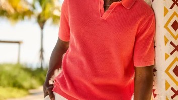 We’re Wearing This Effortlessly Cool Chili Pepper-Colored Knit Polo This Summer