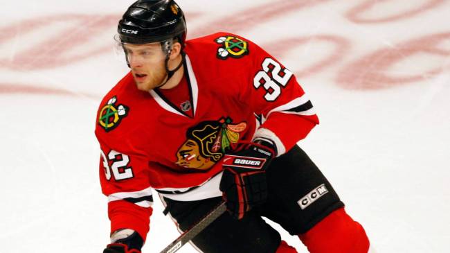 Blackhawks foward Kris Versteeg