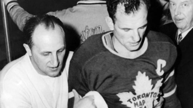 Maple Leafs center Ted Kennedy