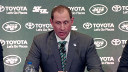 Le’Veon Bell Claims He Caught Former Jets Head Coach Adam Gase Doing Drugs In His Office Multiple Times