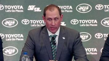 Le’Veon Bell Claims He Caught Former Jets Head Coach Adam Gase Doing Drugs In His Office Multiple Times