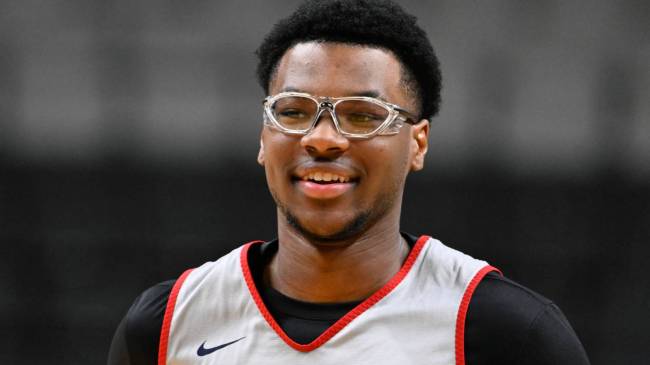 Arizona basketball player Bryce James