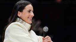 Caitlin Clark Stuns Fans With How Shredded She Is Ahead Of New WNBA Season