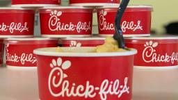 Texas Chick-Fil-A Worker Charged With Money Laundering Scheme Involving Hundreds Of Fake Mac And Cheese Orders