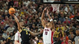 Elliot Cadeau Put Michigan First By Executing Big Brain Plan To Have Awful Game On Purpose