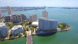 Demolition Of The Mandarin Oriental Hotel In Miami Led To Chaos With Brickell Key Engulfed In Debris