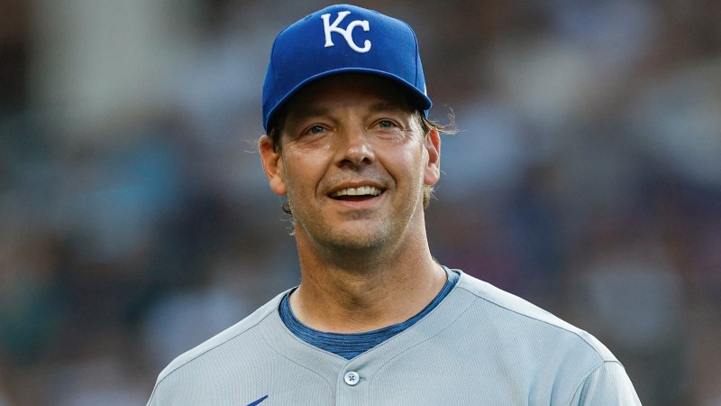 6 MLB Players That Played For At Least A Dozen Different Franchises