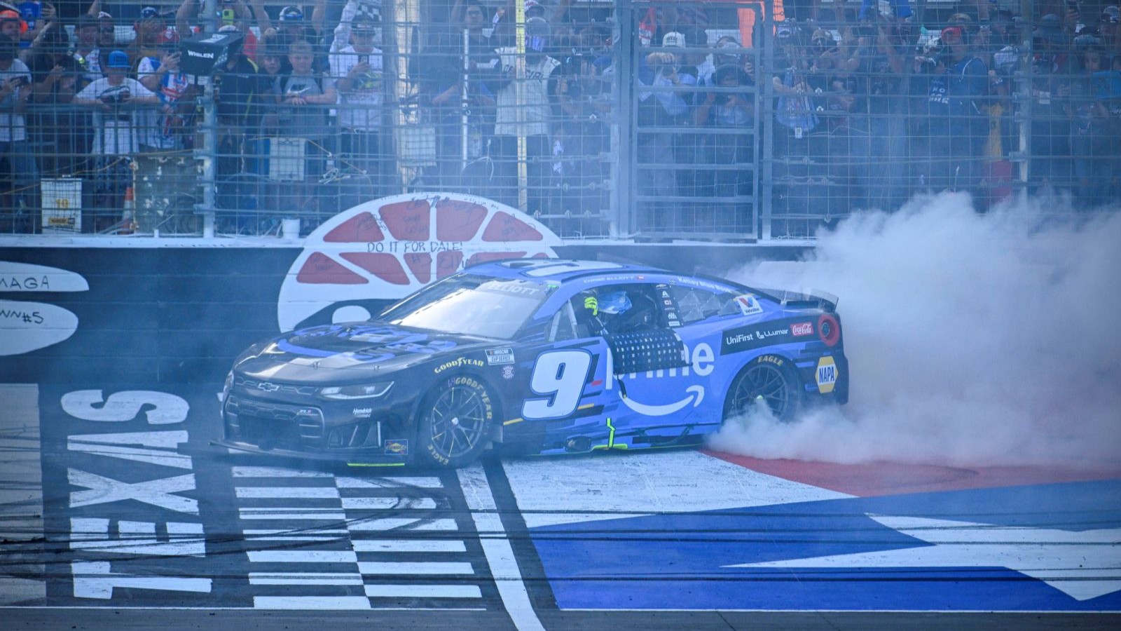 Chase Elliott Wins NASCAR Race at Texas Motor Speedway
