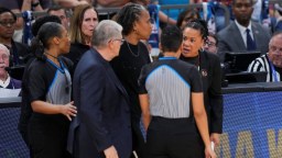 Geno Auriemma Is Clearly Still Hung Up On Awkward Dawn Staley Altercation At Final Four