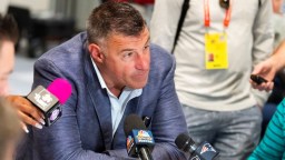 Mike Vrabel’s Biggest Defender Admits To His Own Infidelity In Strange Social Media Post