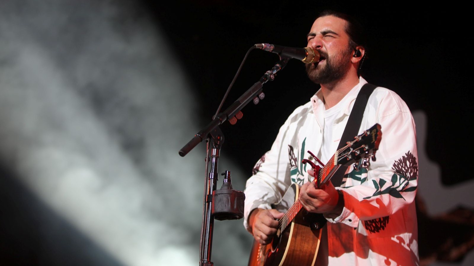Ranking The Most Popular Songs Off Noah Kahan’s ‘The Great Divide’ According To Spotify Streams