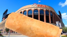 Reds Broadcast Team Can’t Stop Laughing At Reporter Trying Citi Field’s Skyline Chili Egg Roll