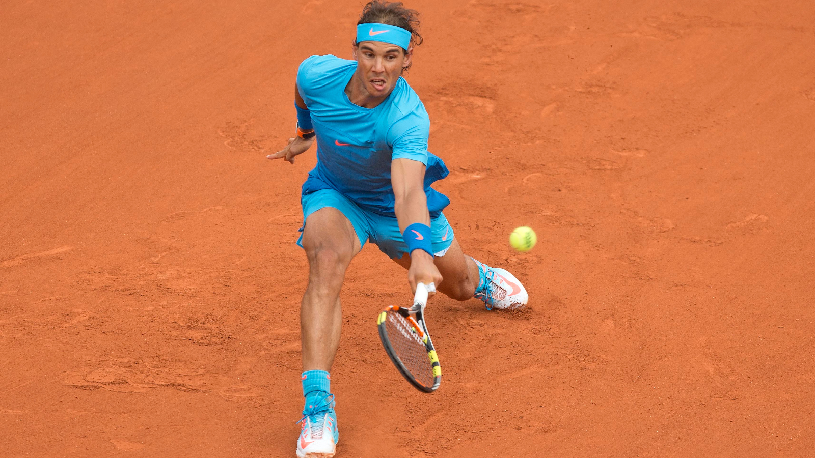 Rafael Nadal on the clay court at Roland-Garros