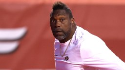 Judge Orders Warren Sapp To Stay Away From City Hall In Florida After Allegedly Harassing Employees