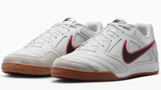 Nike Gato Indoor Soccer Shoes