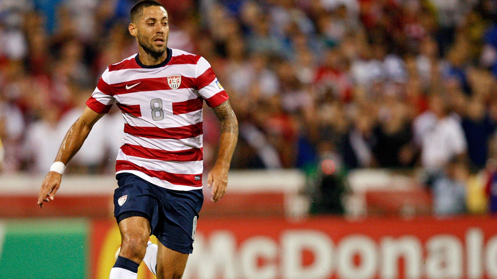 clint dempsey dribbling