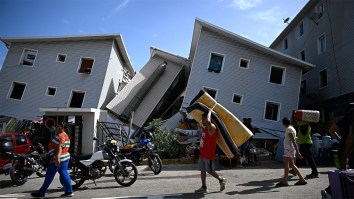 Baseball Broadcasts Show Players Running For Safety During Devastating Venezuela Earthquakes