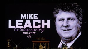 mike-leach-funeral-hall-of-fame