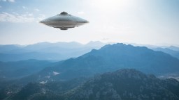Former CIA ‘Psychic Spy’ Claims To Have Located Multiple Alien Bases Hidden Inside Mountains: If ‘You See Too Much, You Disappear’
