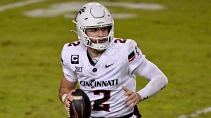 Cincinnati-Bearcats-quarterback-Brendan-Sorsby