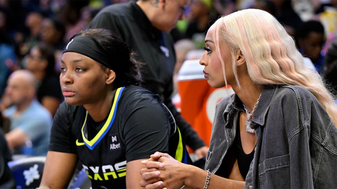 Dallas-Wings-forward-NaLyssa-Smith-and-guard-DiJonai-Carrington