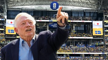 Dallas Cowboys Are Still Refusing To Block Sun With Curtains After The World Cup Solved Glare Issue