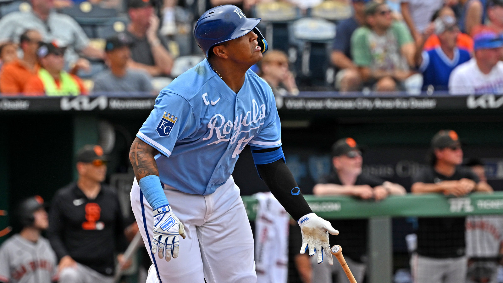 Salvador Perez Asks Kansas City Police To Release Fan Who Jumped Into Fountain To Grab His Record Home Run Salvador Perez Asks Kansas City Police To Release Fan Who Jumped Into Fountain To Grab His Record Home Run