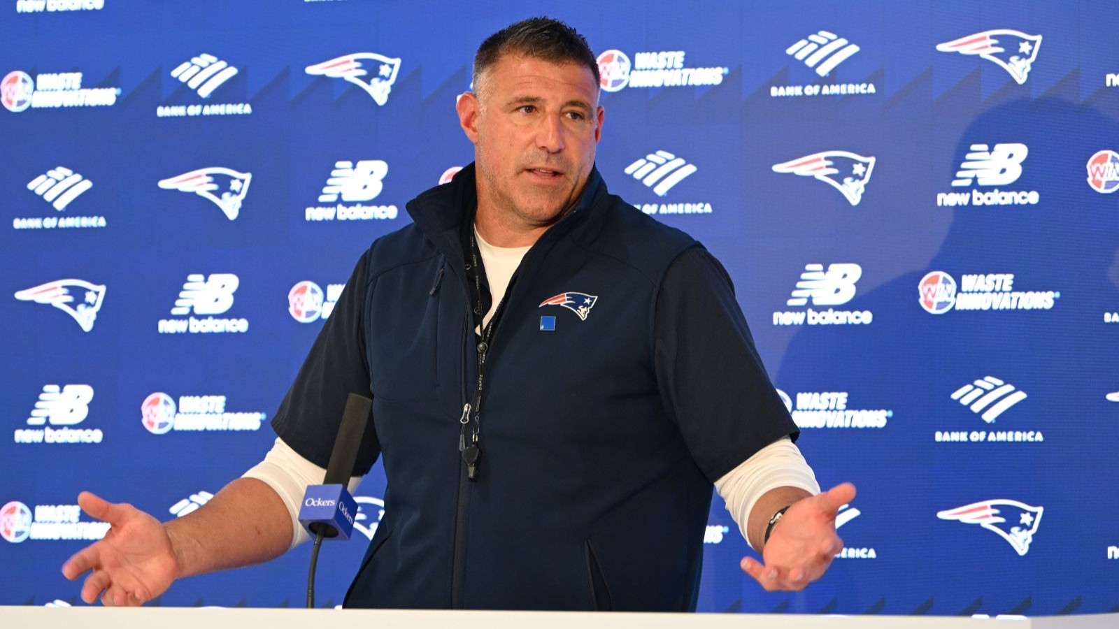 Coach Uses Puppy to Deflect Questions Coach Uses Puppy to Deflect Questions