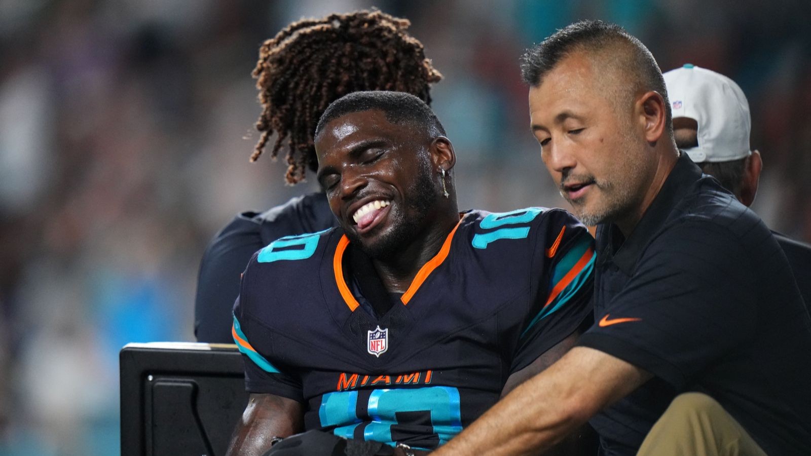 Tyreek Hill Gives Troubling Update On Knee Nearly 10 Months After Tearing His ACL Against The Jets