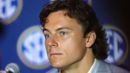 Oklahoma QB John Mateer Sparks Protection Concerns After Recovering From Injury