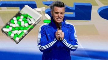 English Singer Robbie Williams Responds After Having Sobriety Questioned At World Cup