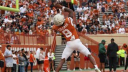 Cam Coleman Highlight Reel Catch Raises Major Concerns About Superstar Texas QB Arch Manning