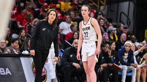 Caitlin Clark's reaction to Stephanie White defending DiJonai Carrington goes viral